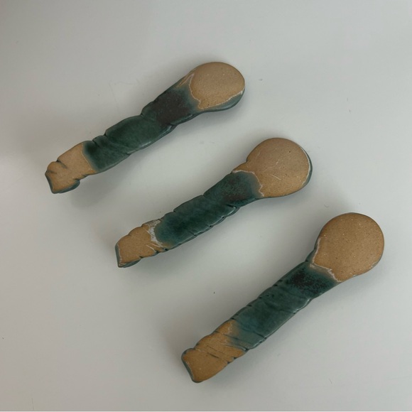 Handmade Pottery Farmhouse Condiments Tray With Mini Spoons - Picture 6 of 12